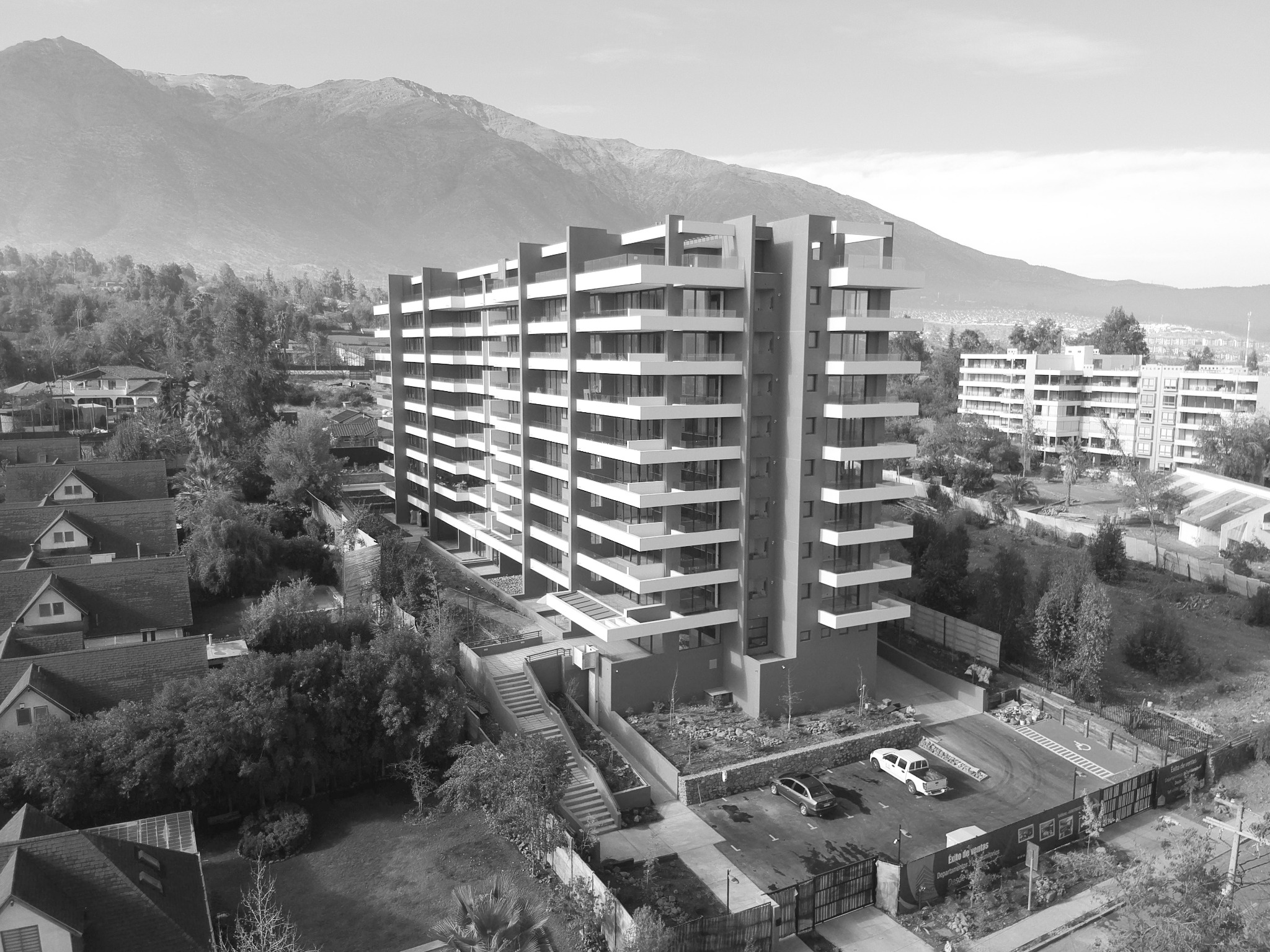 Inmobiliario — Edificio en altura